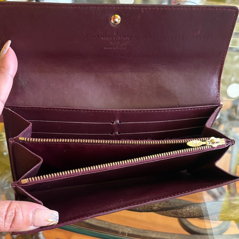 Authentic Louis Vuitton Burgundy Patent Leather Vernis Wallet - Picture 5 of 16